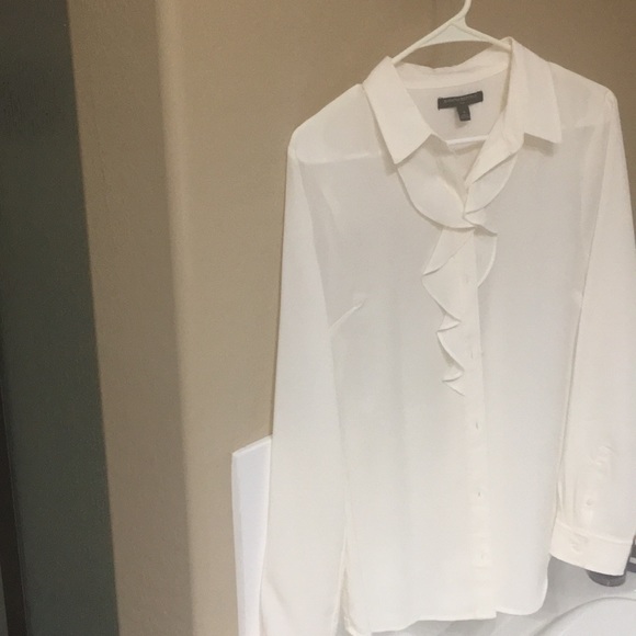 Cream colored blouse - Picture 1 of 3